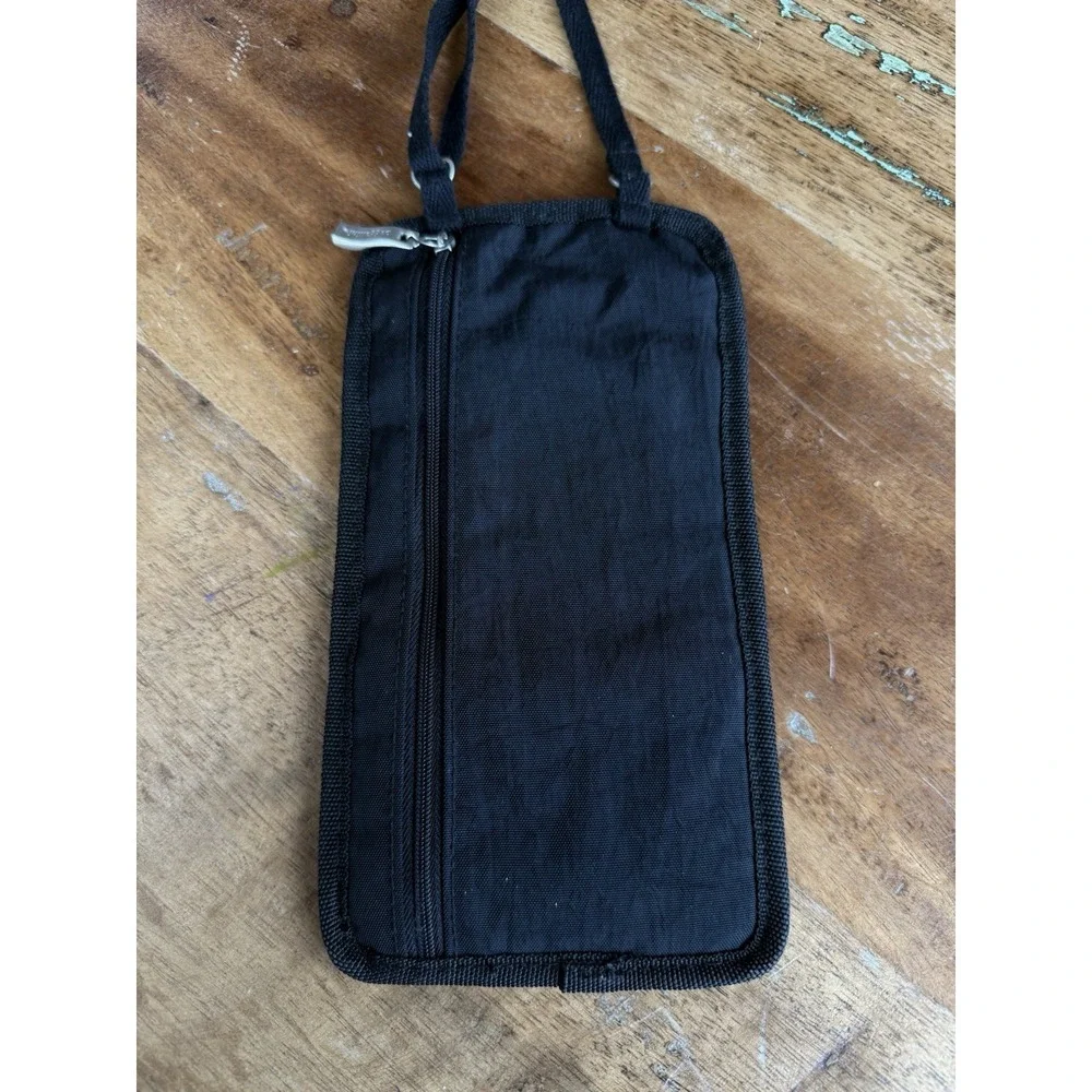 BROWN BAGGALINI TRAVEL WALLET 9.25 X 5 INCH‎